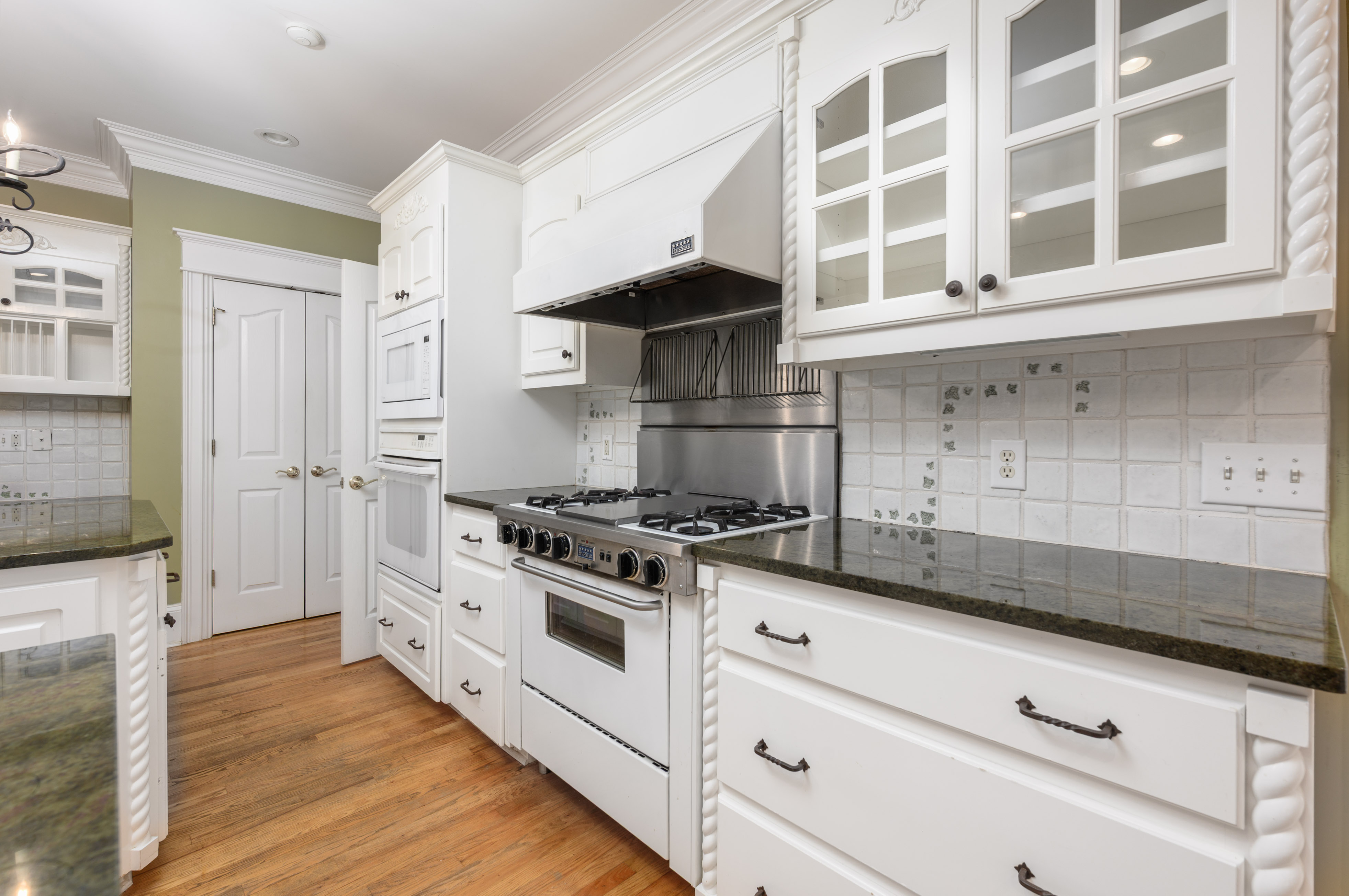 273 Reynolds Drive image 25